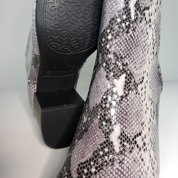 Snake Skin Booties Womens Size 7 - Picture 5 of 7